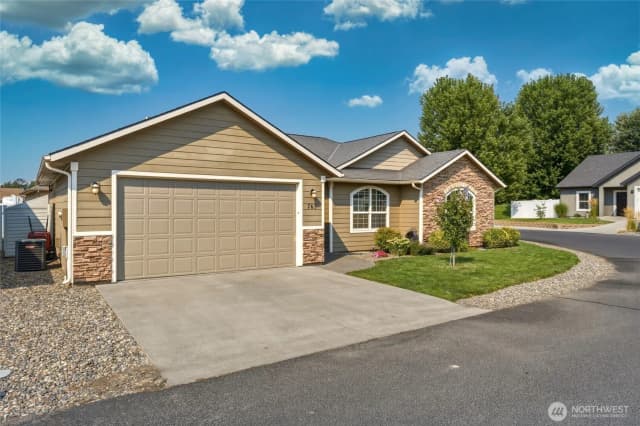Property photo for 763 Se Bedford Loop, College Place photo 3