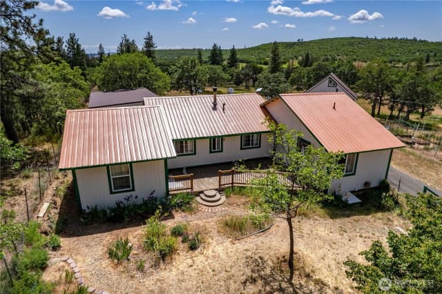 Property photo for 566 Woodlane Road, Goldendale photo 3