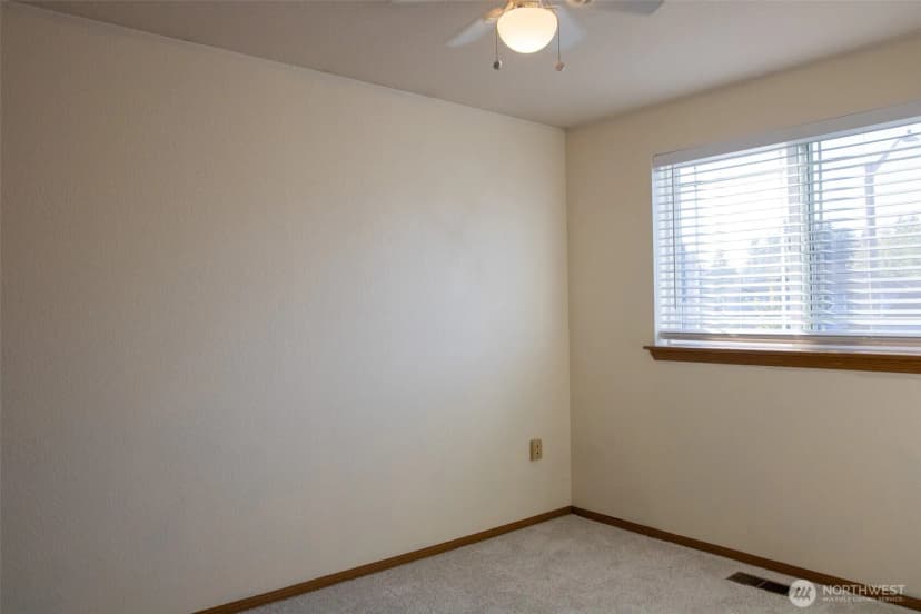 Property photo for 1416 352nd Court, Federal Way photo 27