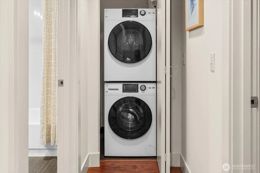 Property photo for 1711 E Olive Way #217, Seattle photo 16