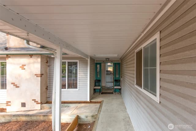 Property photo for 120 Sunland Drive, Sequim photo 2