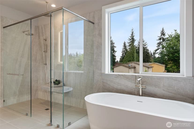Property photo for 7825 Ne 143rd Street, Kirkland photo 26
