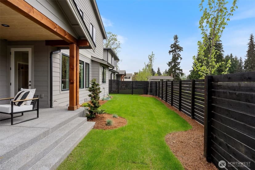 Property photo for 7825 Ne 143rd Street, Kirkland photo 34