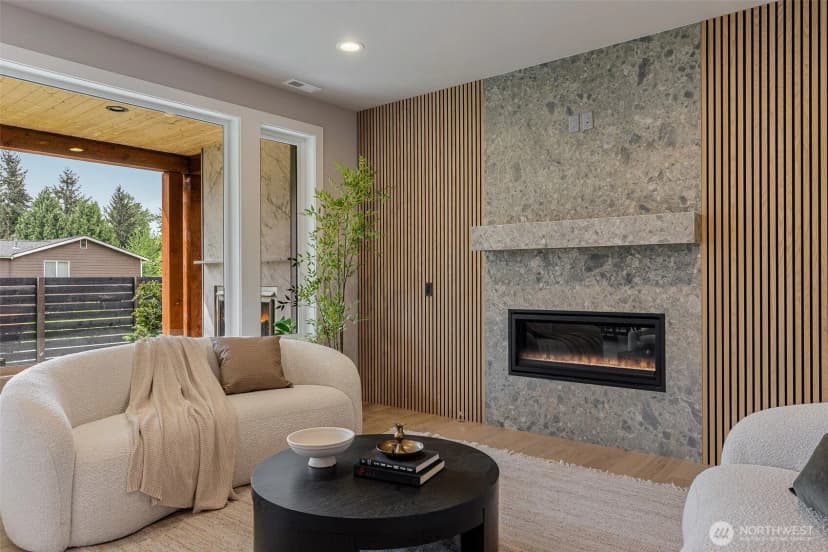 Property photo for 7825 Ne 143rd Street, Kirkland photo 15