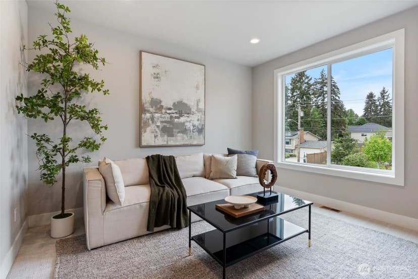 Property photo for 7825 Ne 143rd Street, Kirkland photo 20