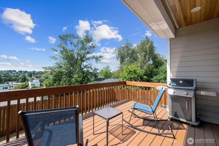 Property photo for 6555 51st Avenue S, Seattle photo 16
