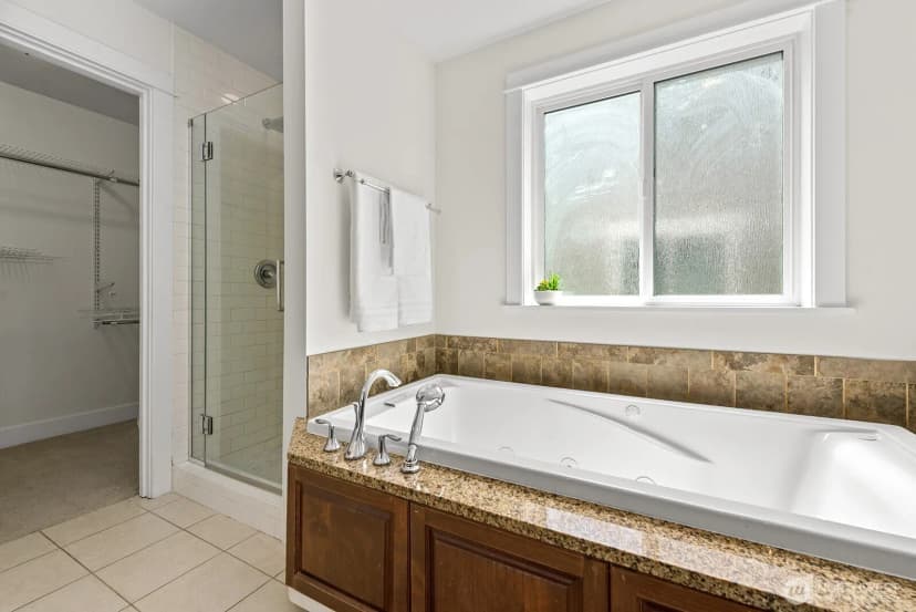 Property photo for 6555 51st Avenue S, Seattle photo 22