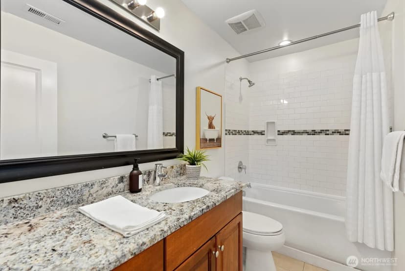 Property photo for 6555 51st Avenue S, Seattle photo 14