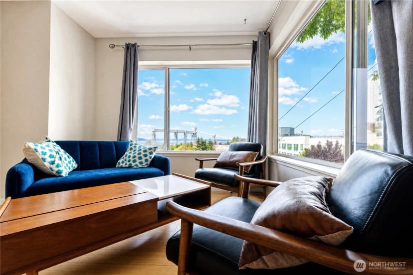 Property photo for 524 6th Avenue W #302, Seattle photo 6