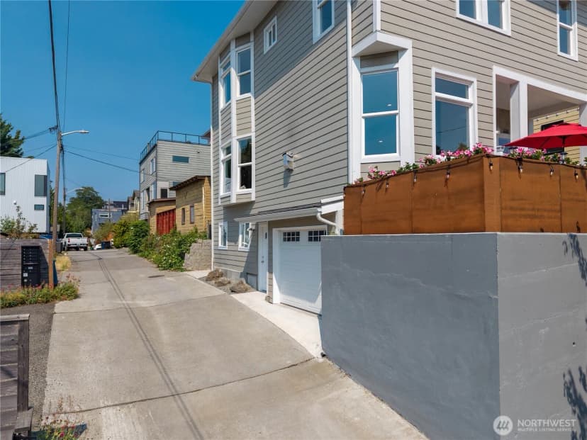 Property photo for 2216 E Fir Street, Seattle photo 10