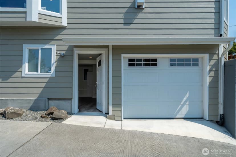 Property photo for 2216 E Fir Street, Seattle photo 11