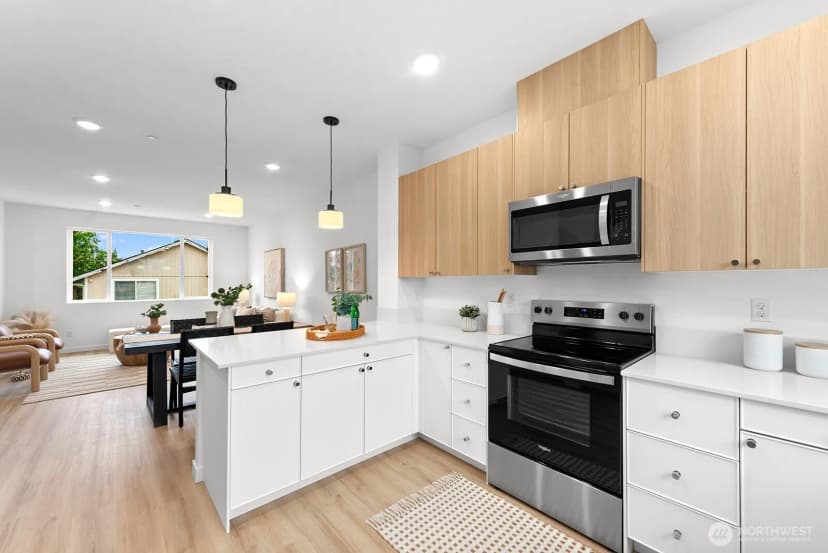 Property photo for 1405 Sw 111th Lane, Seattle