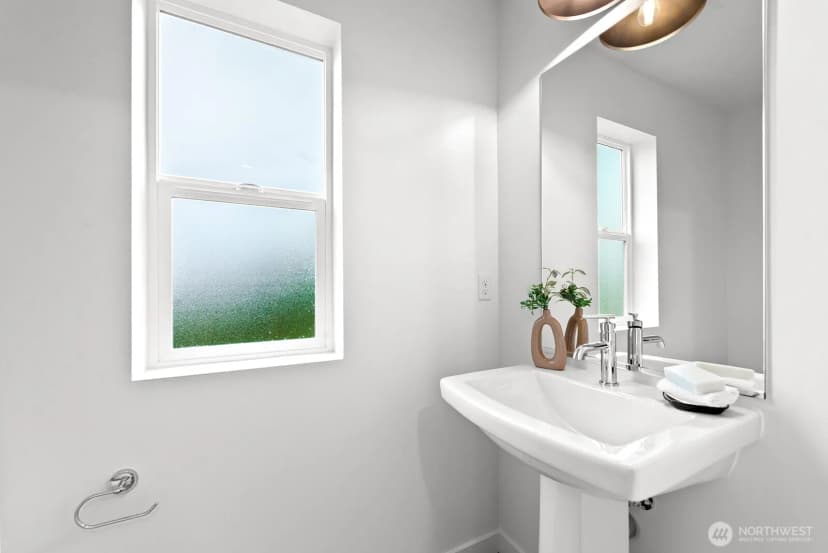 Property photo for 1405 Sw 111th Lane, Seattle photo 19
