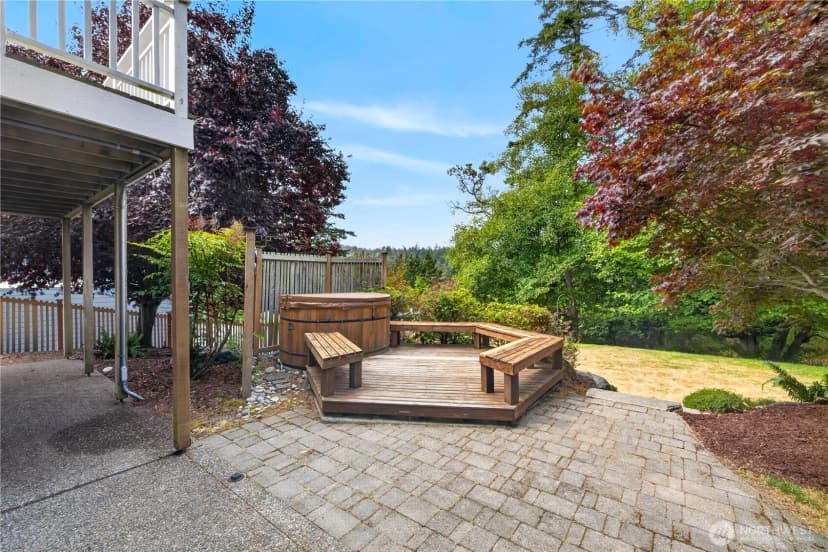 Property photo for 2618 Washington Boulevard, Anacortes photo 32