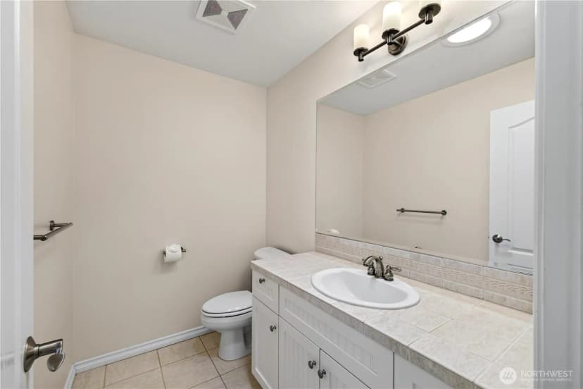 Property photo for 2618 Washington Boulevard, Anacortes photo 14