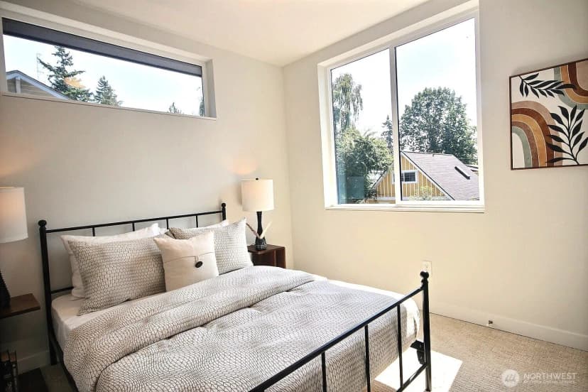 Property photo for 811 Ne 90th Street, Seattle photo 15
