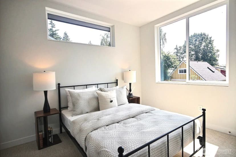 Property photo for 811 Ne 90th Street, Seattle photo 16