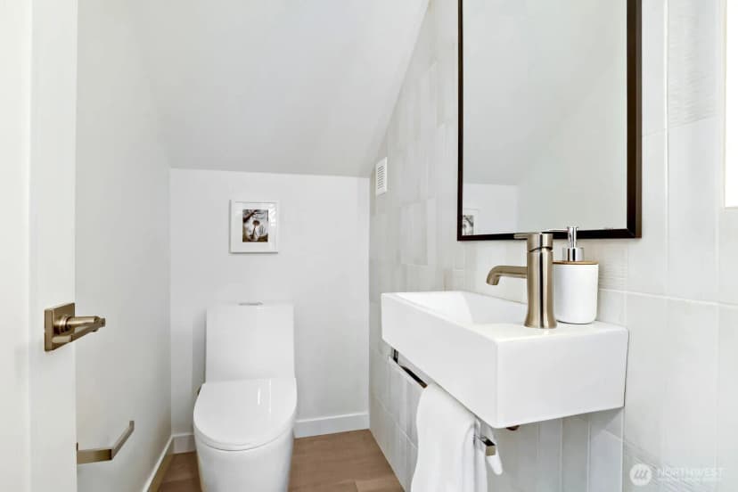 Property photo for 811 Ne 90th Street, Seattle photo 10