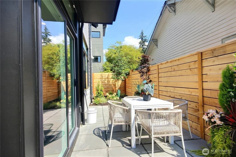 Property photo for 811 Ne 90th Street, Seattle photo 21