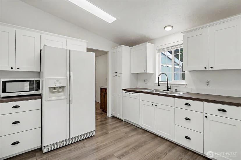 Property photo for 19706 215th Street E, Orting photo 14