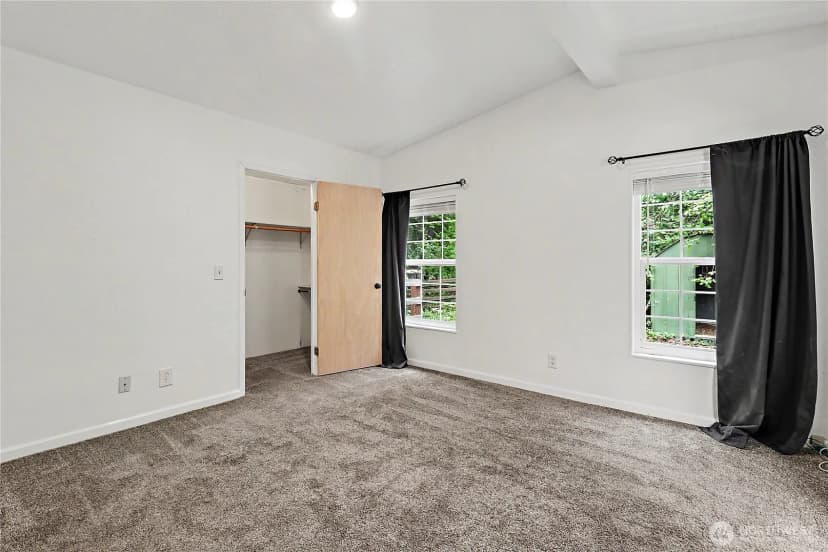 Property photo for 19706 215th Street E, Orting photo 18