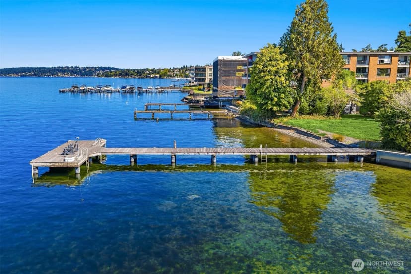 Property photo for 6211 Lake Washington Boulevard Ne, Kirkland photo 7