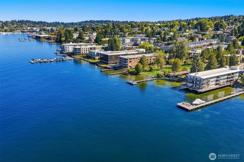 Property photo for 6211 Lake Washington Boulevard Ne, Kirkland photo 11