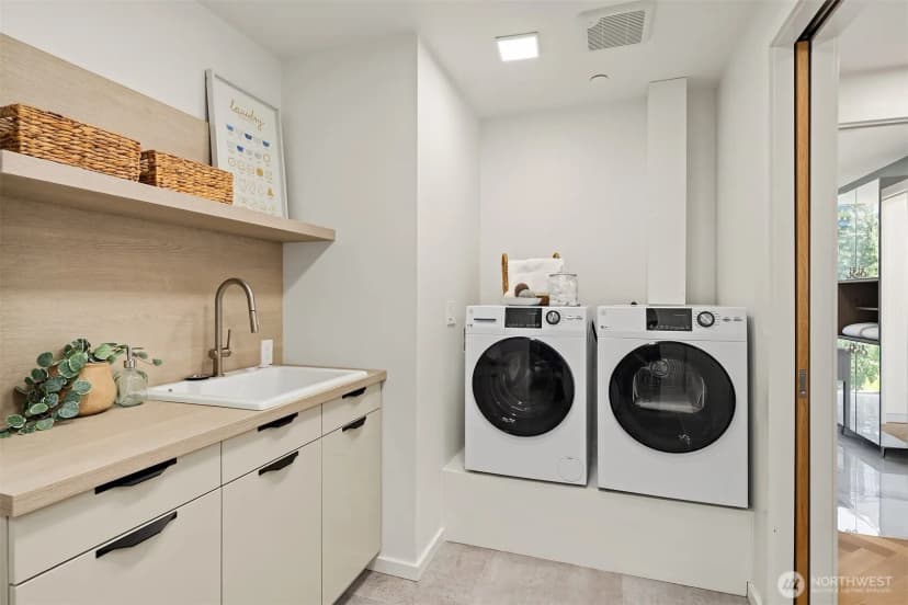 Property photo for 999 110th Avenue Ne #300, Bellevue photo 24