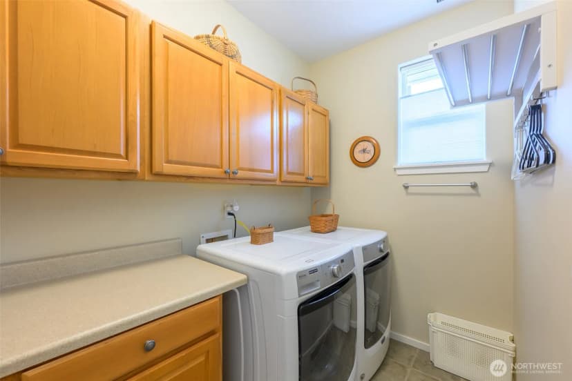 Property photo for 4933 Bend Drive Ne, Lacey photo 24