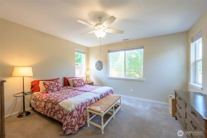 Property photo for 4933 Bend Drive Ne, Lacey photo 20
