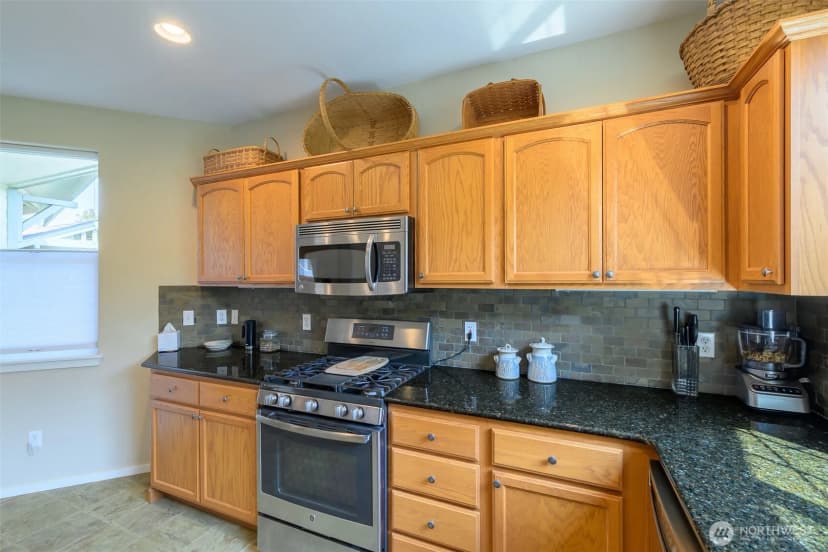 Property photo for 4933 Bend Drive Ne, Lacey photo 11