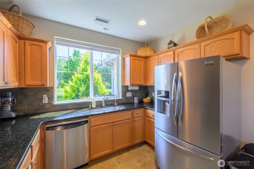 Property photo for 4933 Bend Drive Ne, Lacey photo 12