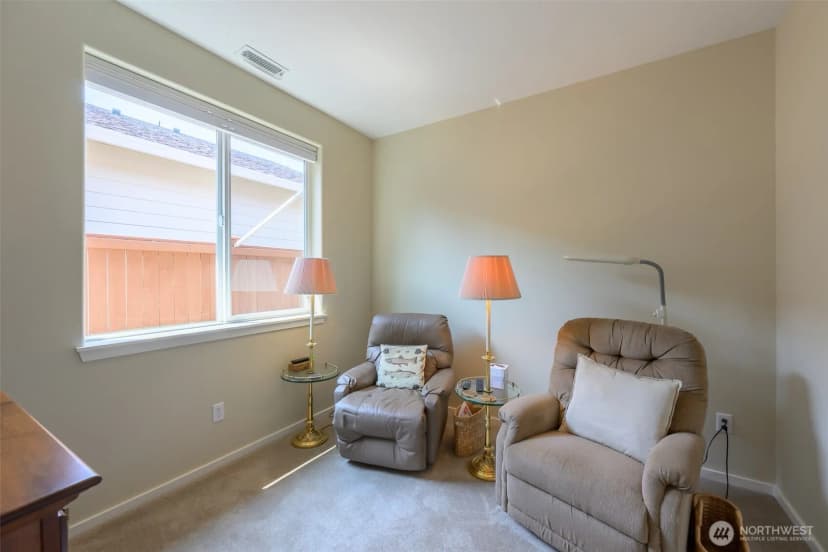 Property photo for 4933 Bend Drive Ne, Lacey photo 22