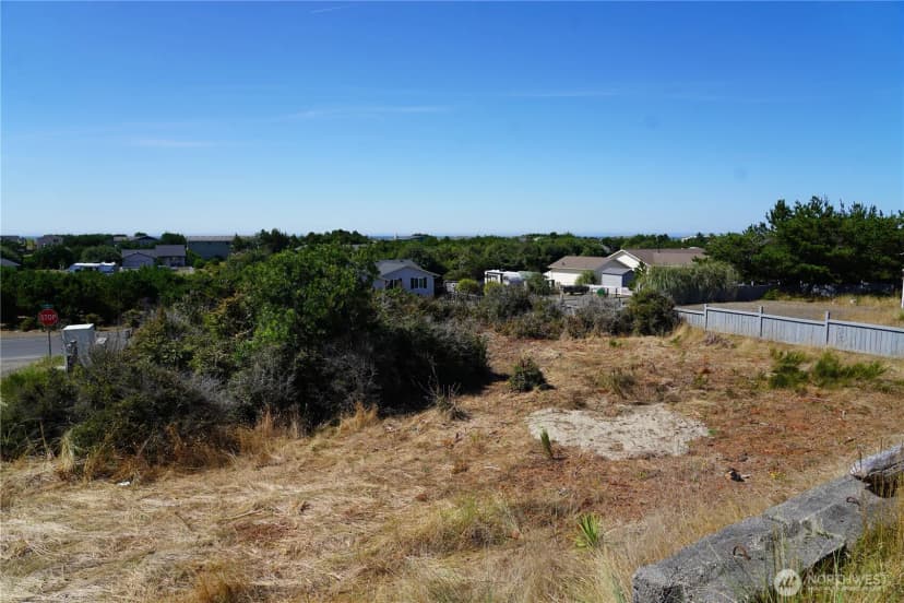 Property photo for 32008 I Street, Ocean Park photo 7
