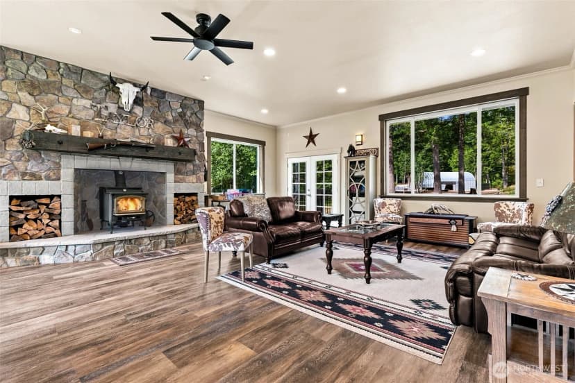 Property photo for 15611 Nw Hite Center Road, Seabeck photo 6