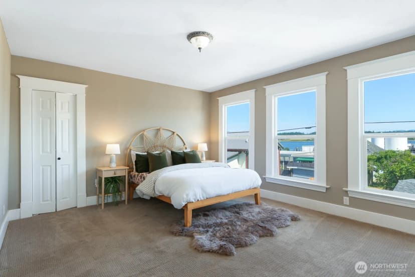 Property photo for 1118 4th Street, Anacortes photo 19