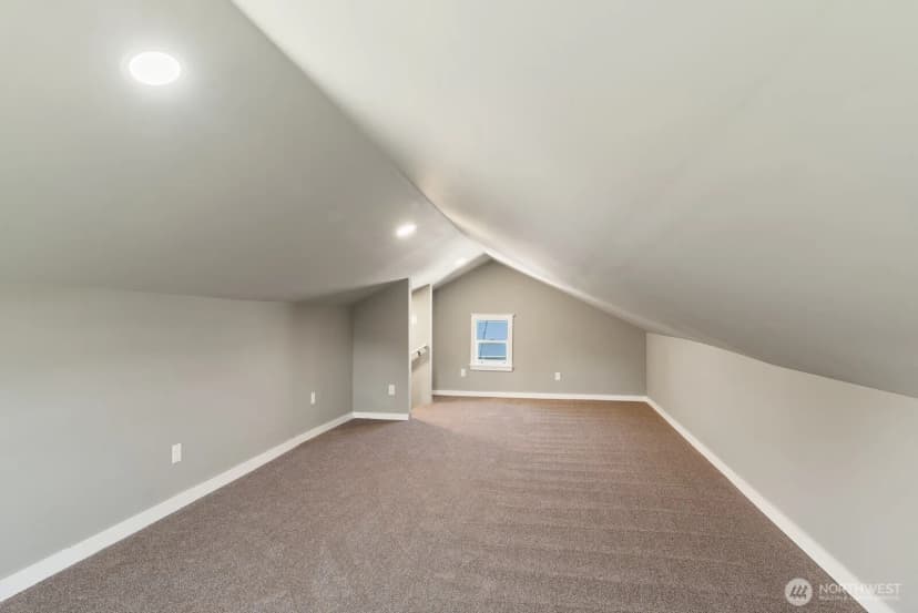 Property photo for 1118 4th Street, Anacortes photo 29