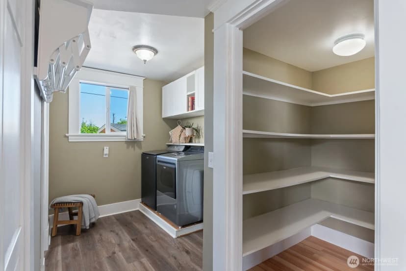 Property photo for 1118 4th Street, Anacortes photo 11