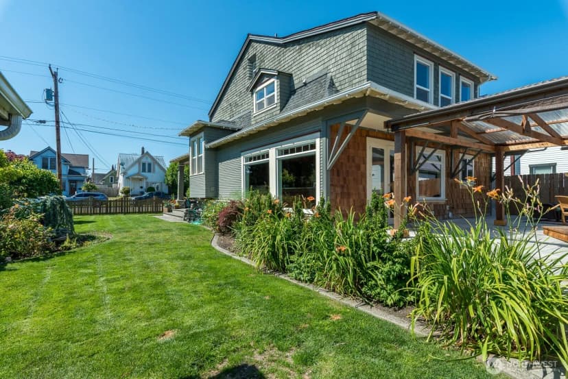 Property photo for 1118 4th Street, Anacortes photo 36