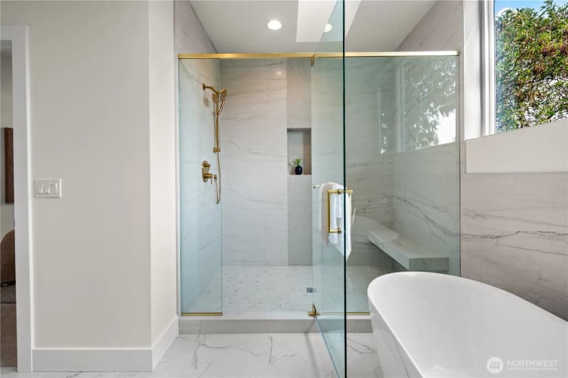 Property photo for 613 18th Avenue E, Seattle photo 16