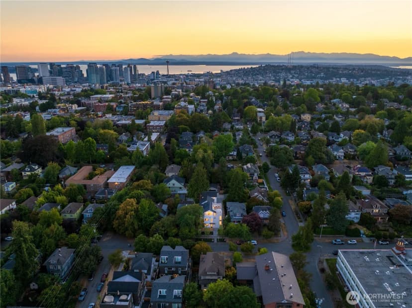 Property photo for 613 18th Avenue E, Seattle photo 37