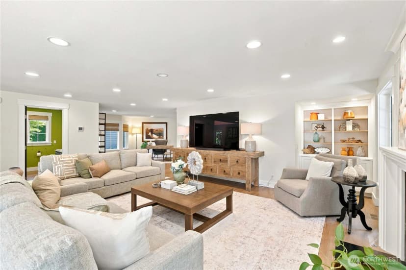 Property photo for 22011 Ne 27th Place, Sammamish photo 11