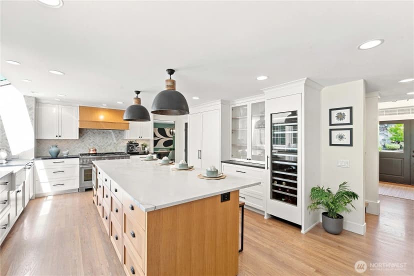 Property photo for 22011 Ne 27th Place, Sammamish photo 9