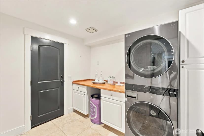 Property photo for 22011 Ne 27th Place, Sammamish photo 28