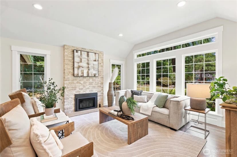 Property photo for 22011 Ne 27th Place, Sammamish photo 3