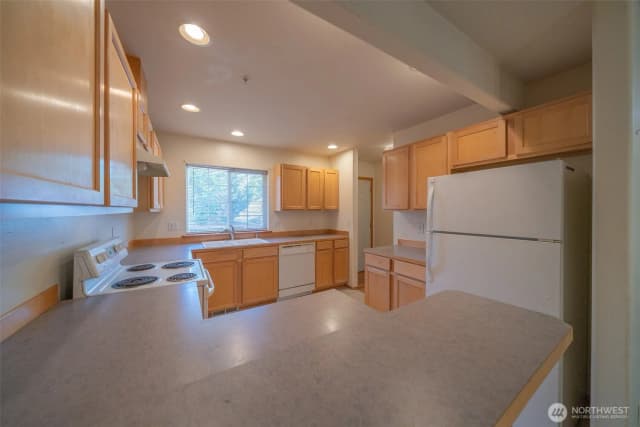 Property photo for 19503 22nd Avenue Se #2, Bothell photo 2