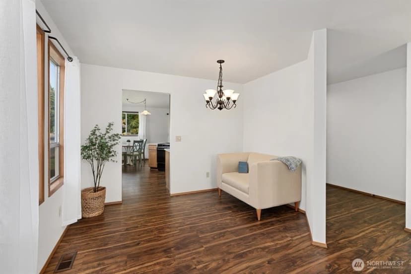 Property photo for 35002 14th Avenue Sw, Federal Way photo 5