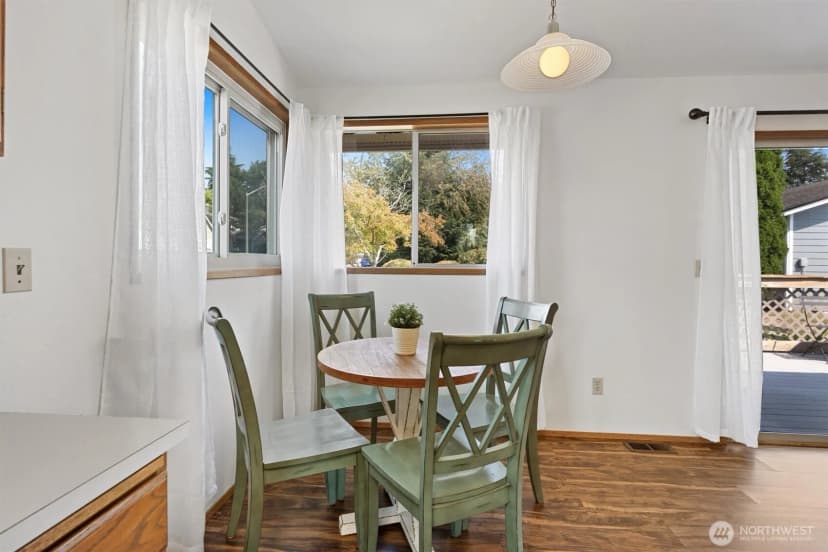 Property photo for 35002 14th Avenue Sw, Federal Way photo 11