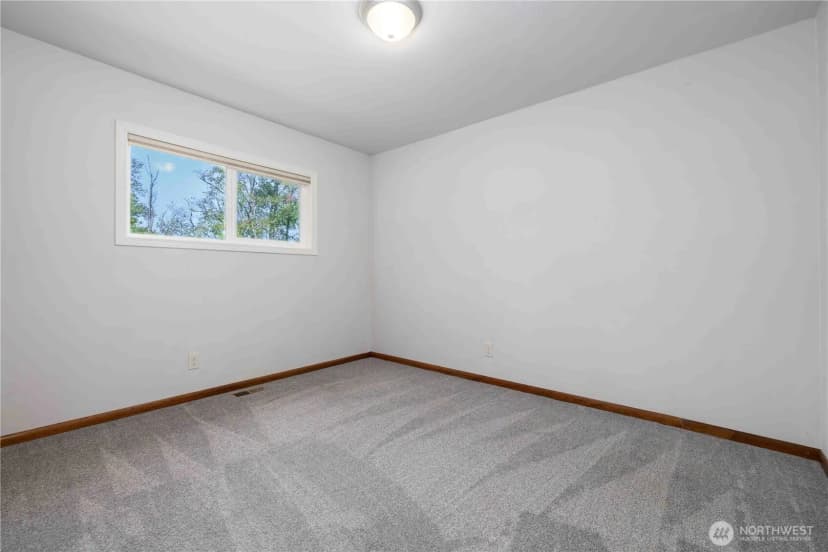 Property photo for 3811 E Sunset Drive, Bellingham photo 17