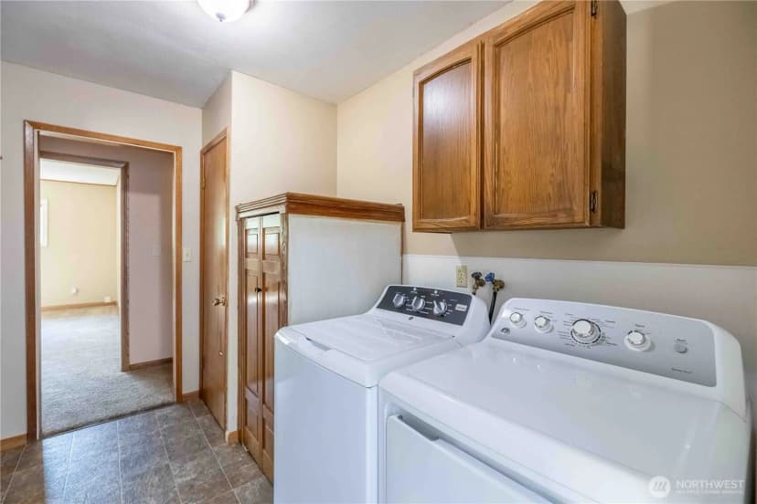 Property photo for 3811 E Sunset Drive, Bellingham photo 13